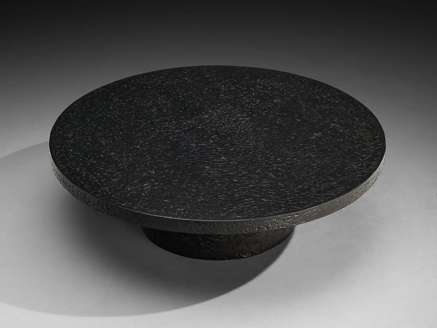 Resin Brutalist Round Coffee Table in Black