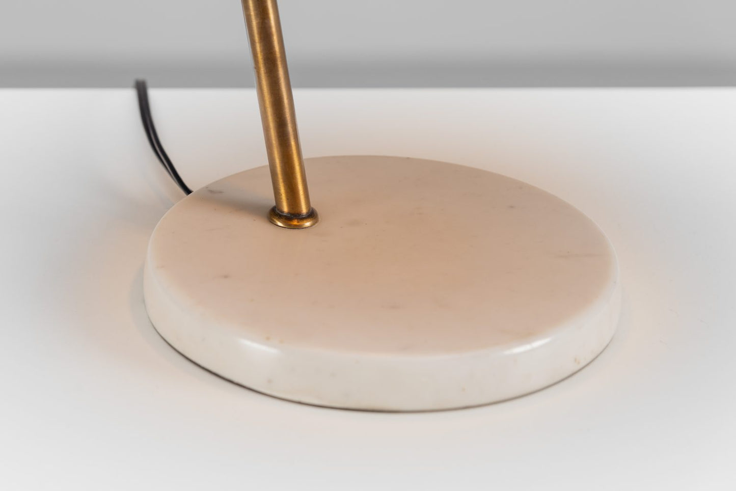 Stilnovo 5120 table lamp made in Italy 1950
