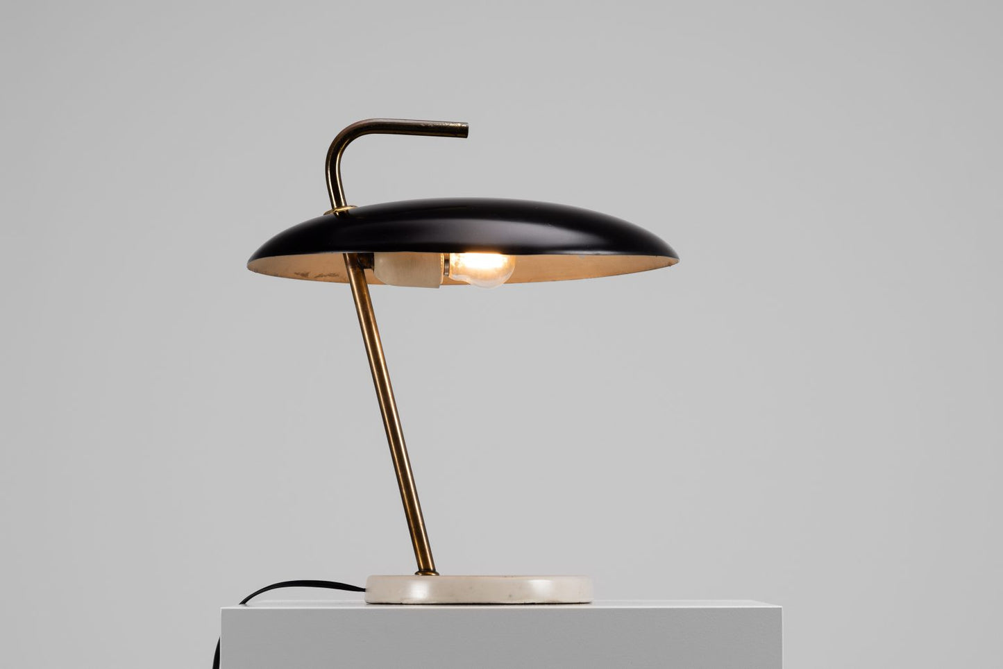 Stilnovo 5120 table lamp made in Italy 1950