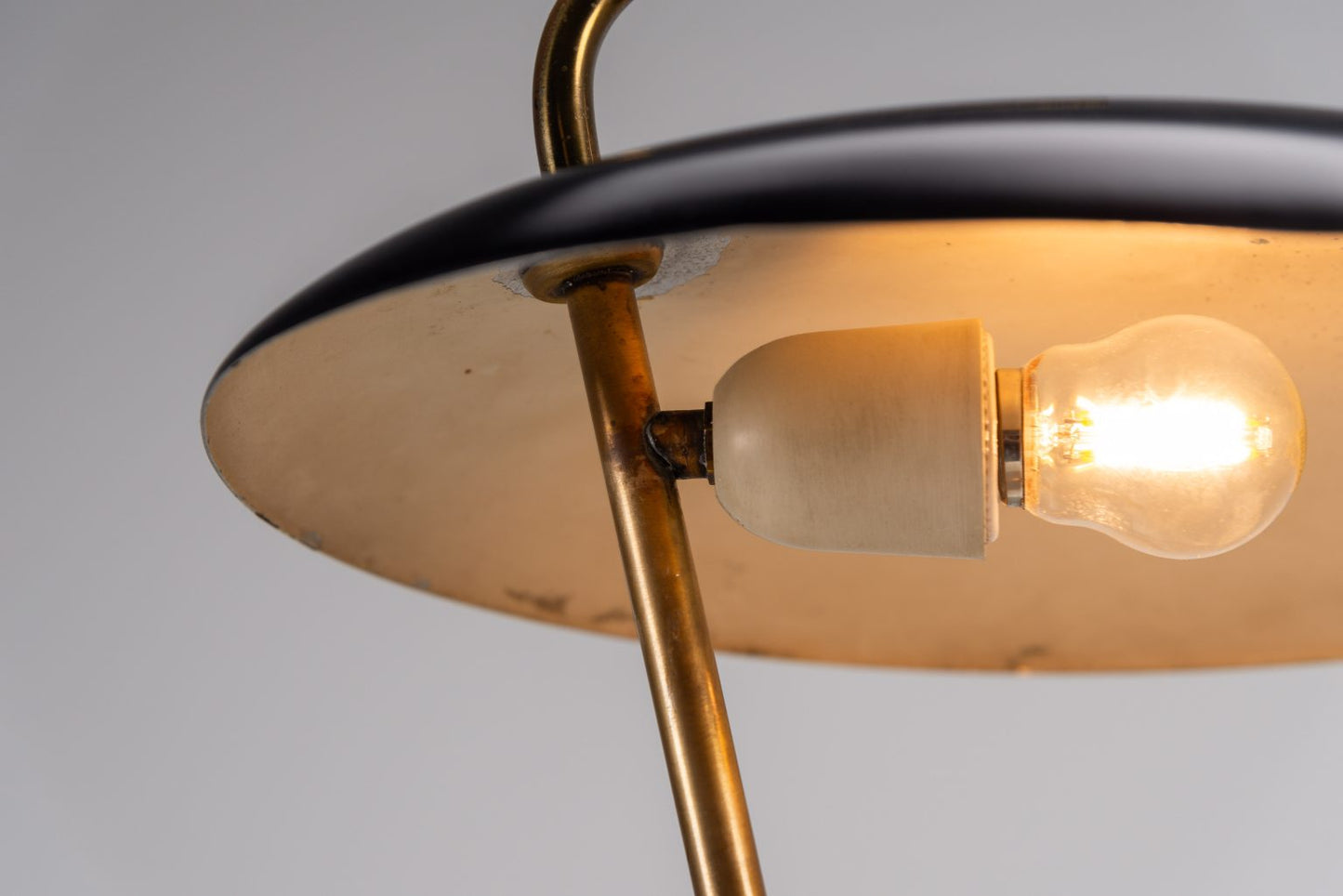 Stilnovo 5120 table lamp made in Italy 1950