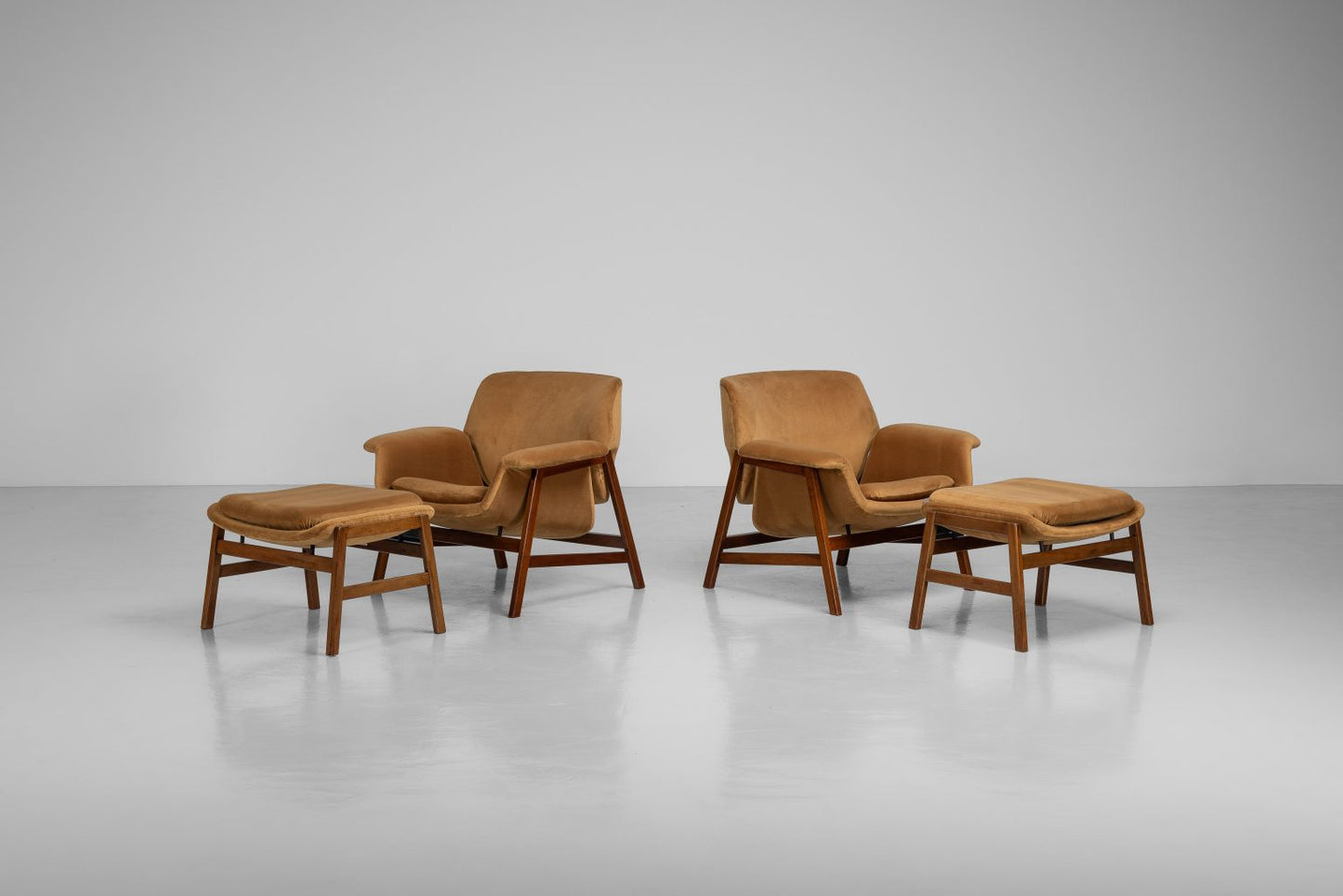 Gianfranco Frattini 849 chairs stools Cassina Italy 1956