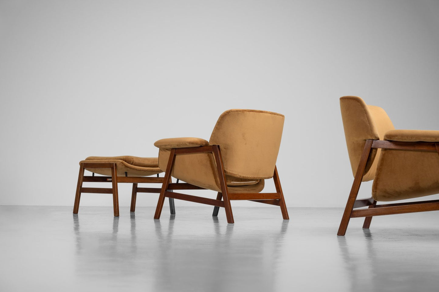 Gianfranco Frattini 849 chairs stools Cassina Italy 1956